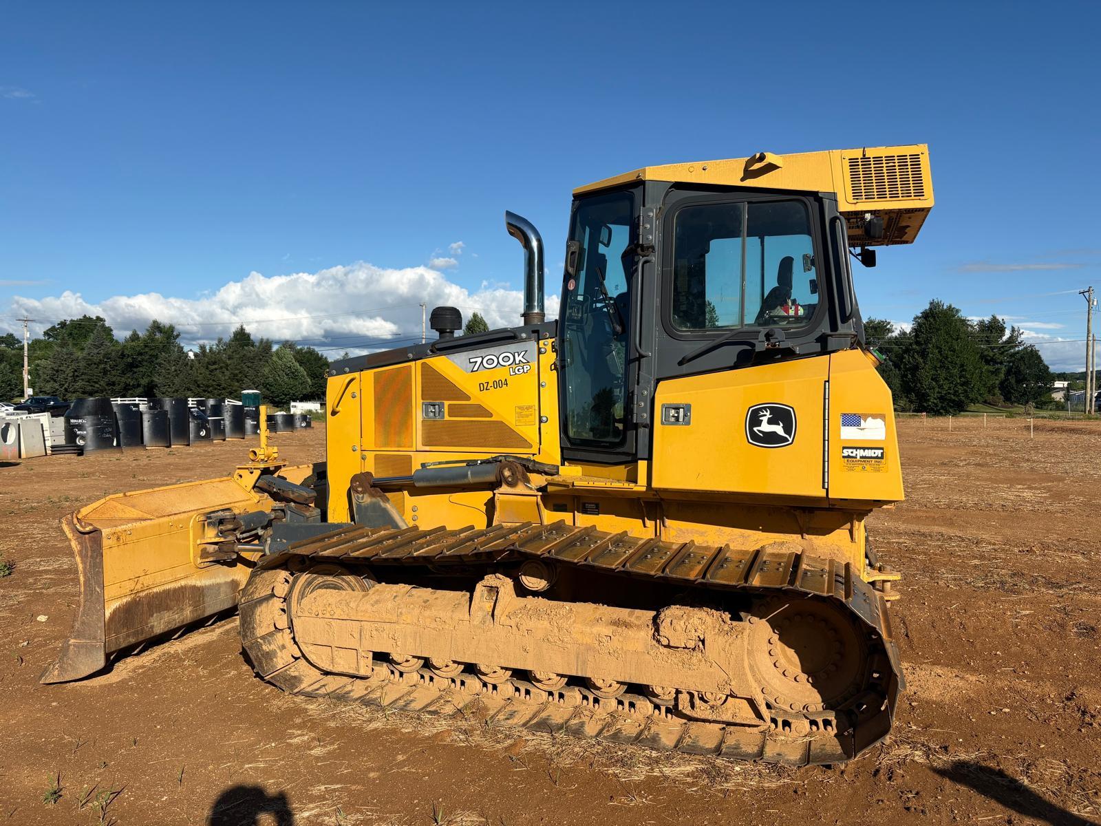 Main view of 2014 John Deere 700k LGP Dozer