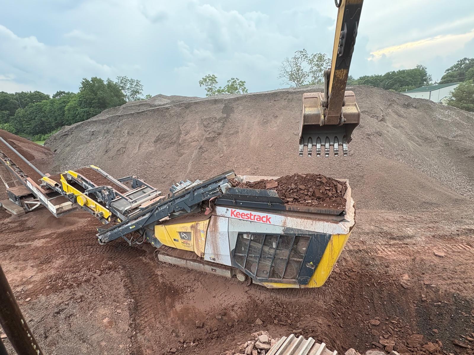 Main view of 2022 Keestrack R3 Impact Crusher